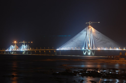 Bandra Worli Sealink has steel wires equal to the earth's circumference - interesting facts about India