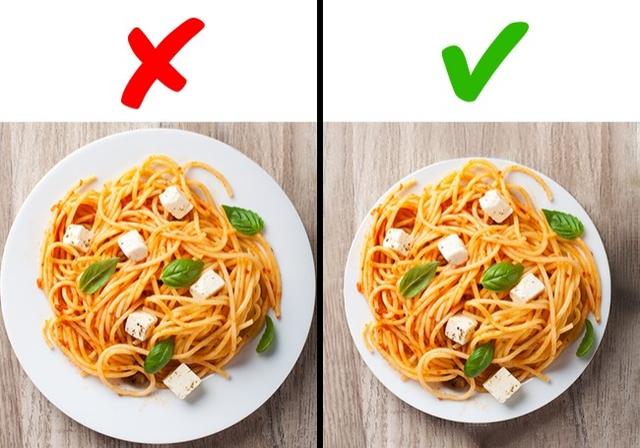Use smaller plates for unhealthy food to lose weight